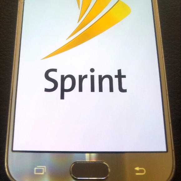 Samsung Galaxy S6 (Sprint/ Unlocked) - Picture 1 of 4